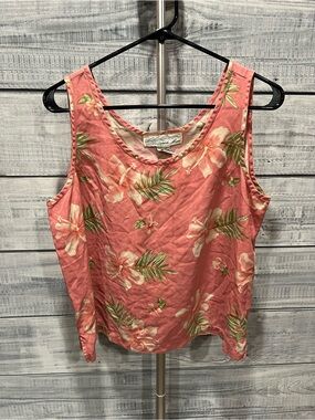 Pineapple Moon Classic Floral Tank Top - peach